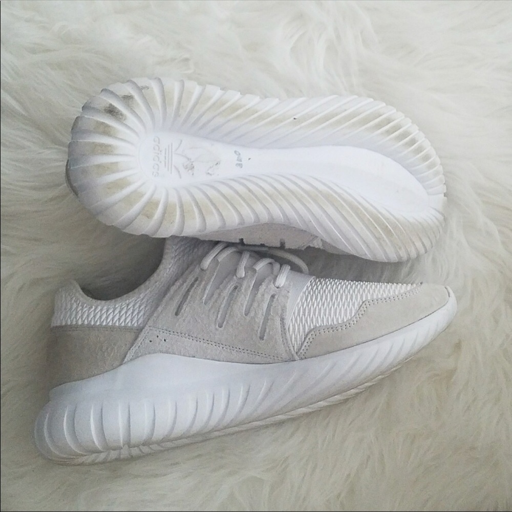 👟 Adidas tubulars white 👟